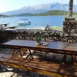 펜션 Island House 룸바르다