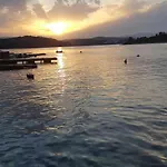 Island House 펜션 룸바르다