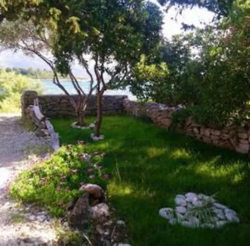 Сasa de vacaciones Island House