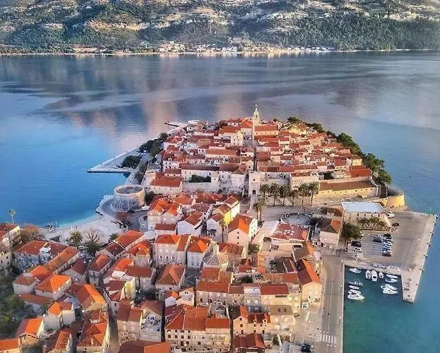 Island House