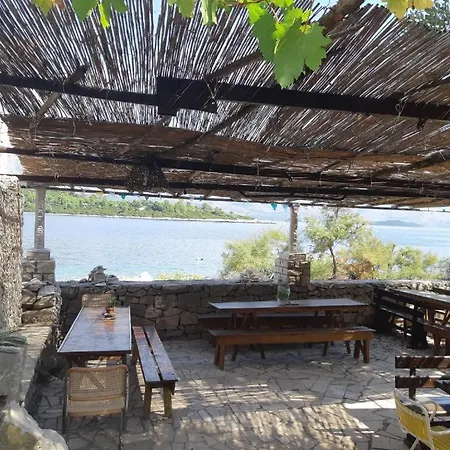 Island House *